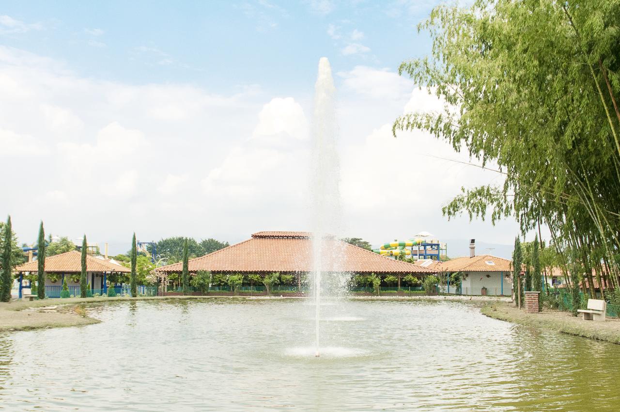 Hotel Campestre Tardes Calenas Yumbo Buitenkant foto