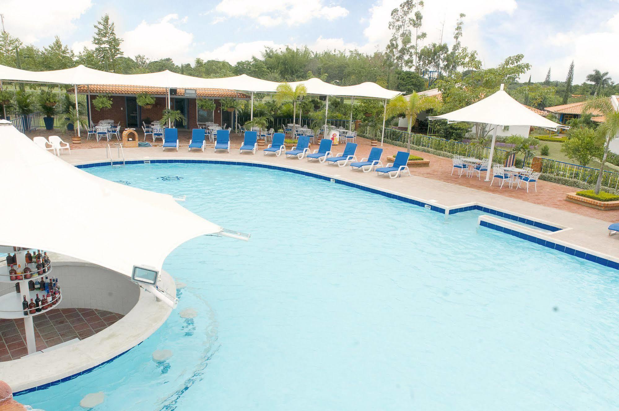 Hotel Campestre Tardes Calenas Yumbo Buitenkant foto